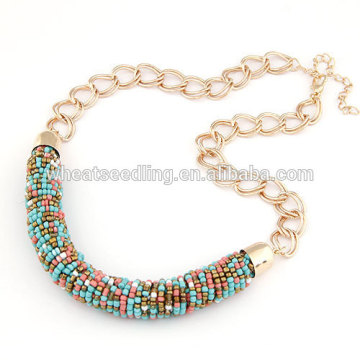 Collier de perles népalaises multicolores